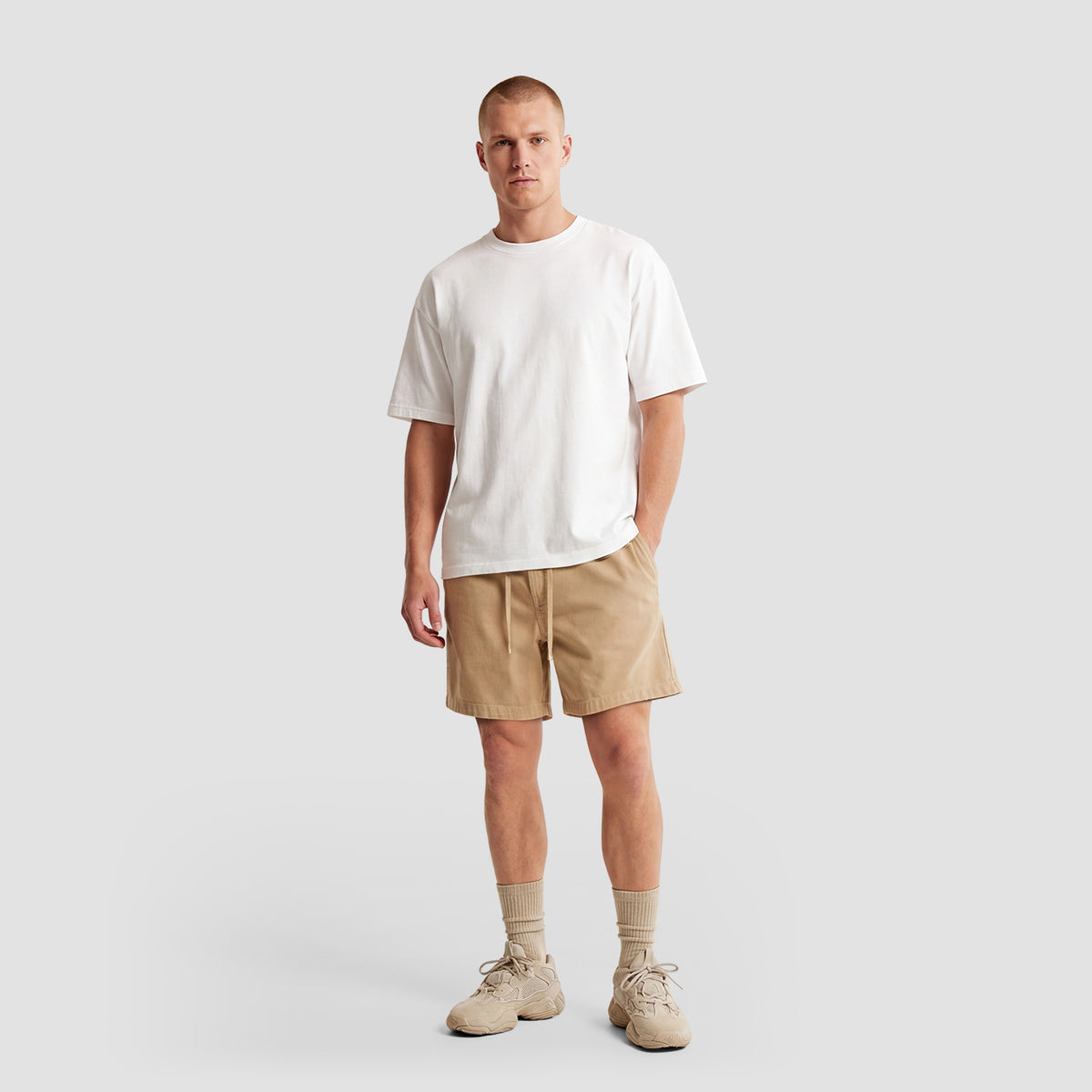 Curva Canvas Shorts Beige